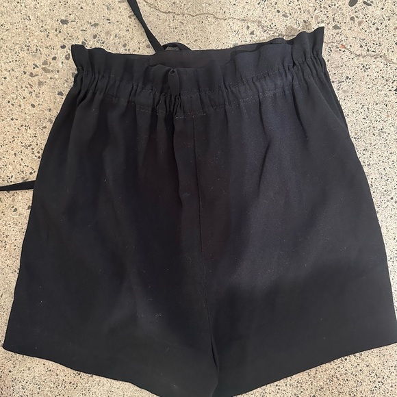 Babaton Aritzia Dress Shorts Black - Picture 2 of 3